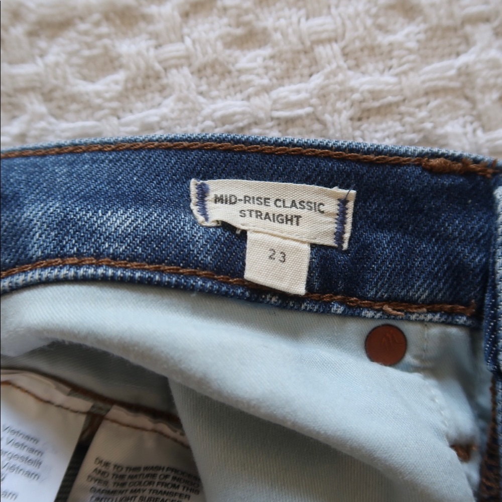 Madewell Mid Rise Classic Straight in Carsondale Wash Size 23 - Picture 4 of 7